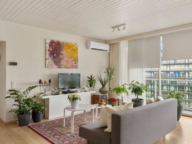 Appartement te huur in Berchem voor € 895 met 1 slaapkamer