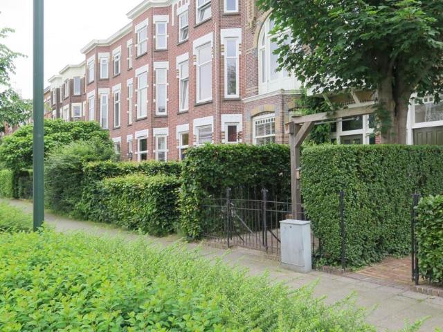 Bovenwoning appartement met open portiek te huur in Breda
