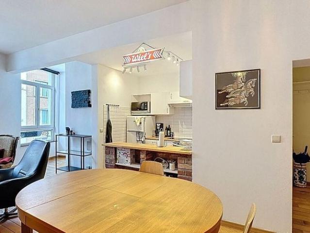Appartement te huur in Brussel voor € 1.000 met 1 slaapkamer