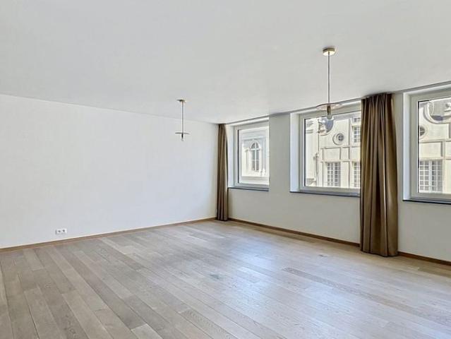 Appartement te huur in Brussel voor € 1.600 met 2 slaapkamers