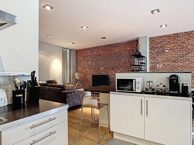 Appartement te huur in Brussel voor € 1.900 met 3 slaapkamers