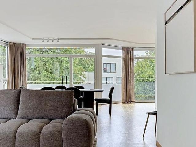 Appartement te huur in Brussel voor € 3.140 met 3 slaapkamers