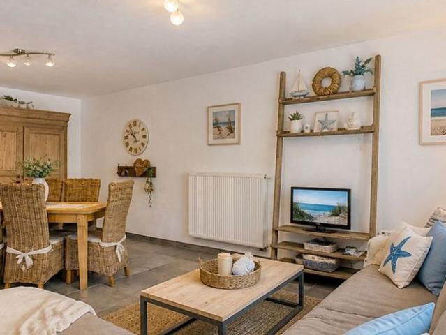 Appartement te huur in Courcelles voor € 895 met 2 slaapkamers
