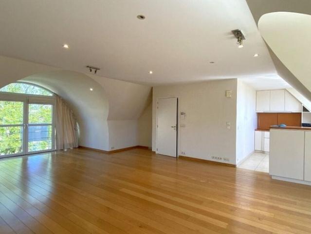 Appartement te huur in Deerlijk voor € 1.100 met 2 slaapkamers