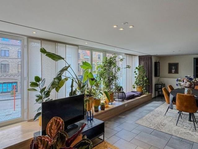 Appartement te huur in Diksmuide voor € 980 met 3 slaapkamers