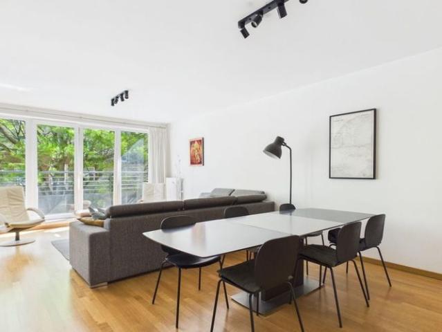 Appartement te huur in Etterbeek voor € 1.500 met 2 slaapkamers