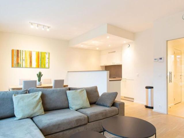 Appartement te huur in Evere voor € 1.550 met 2 slaapkamers