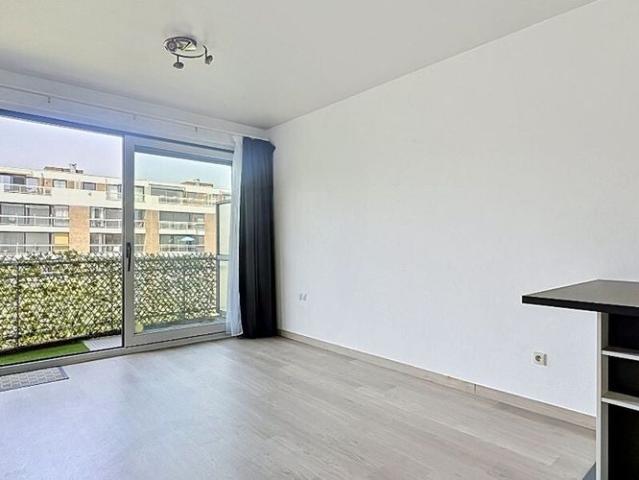 Appartement te huur in Evere voor € 950 met 1 slaapkamer
