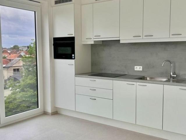 Appartement te huur in Eeklo voor € 990 met 2 slaapkamers