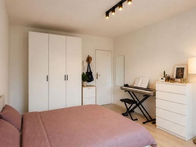 Appartement te huur in Elsene voor € 1.250 met 1 slaapkamer