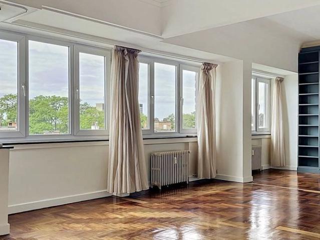 Appartement te huur in Elsene voor € 1.550 met 1 slaapkamer