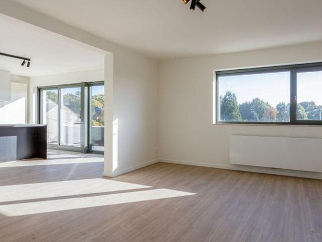 Appartement te huur in Genk voor € 1.000 met 2 slaapkamers