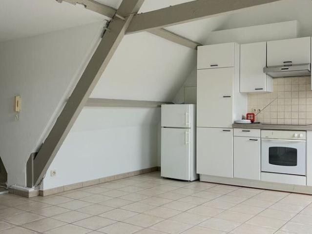 Appartement te huur in Gent voor € 750 met 1 slaapkamer