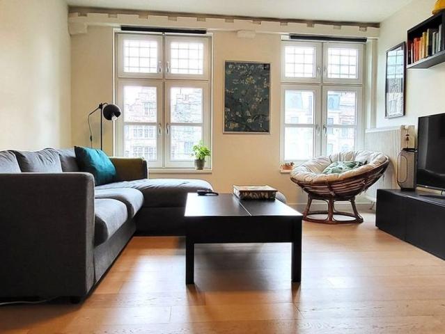 Appartement te huur in Gent voor € 940 met 1 slaapkamer