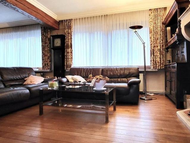 Appartement te huur in Geraardsbergen voor € 850 met 3 slaapkamers