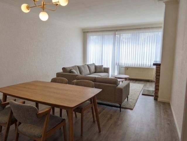 Appartement te huur in Groot Bijgaarden voor € 1.200 met 3 slaapkamers