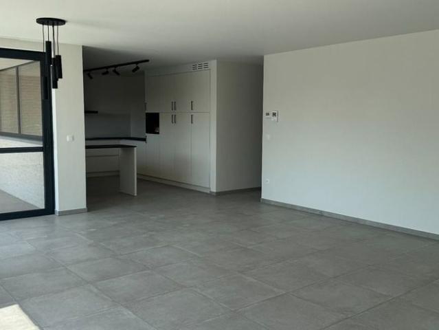 Appartement te huur in Heist op den Berg voor € 1.200 met 3 slaapkamers