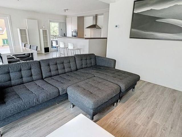 Appartement te huur in Heist aan Zee voor € 975 met 2 slaapkamers