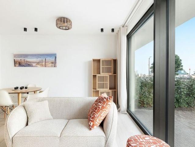 Appartement te huur in Heist aan Zee voor € 1.575 met 2 slaapkamers