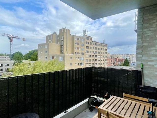 Appartement te huur in Hoboken voor € 970 met 2 slaapkamers