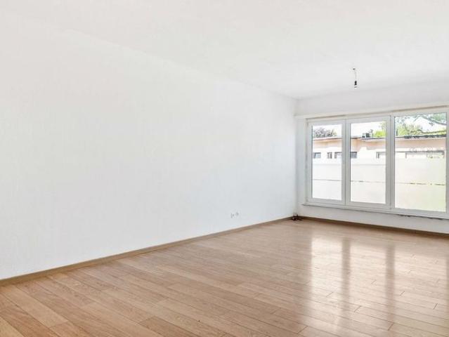 Appartement te huur in Hove voor € 980 met 2 slaapkamers