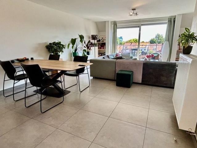 Appartement te huur in Kachtem voor € 870 met 3 slaapkamers