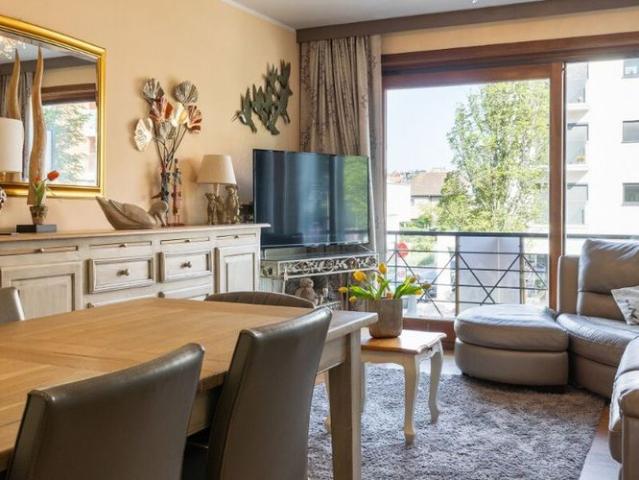 Appartement te huur in Koksijde voor € 750 met 1 slaapkamer