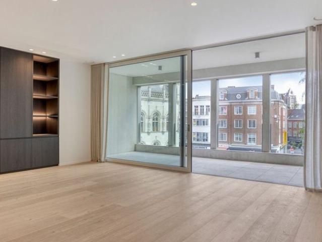 Appartement te huur in Kortrijk voor € 1.500 met 2 slaapkamers