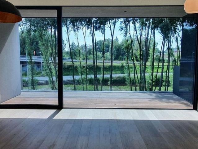 Appartement te huur in Kortrijk voor € 1.100 met 2 slaapkamers