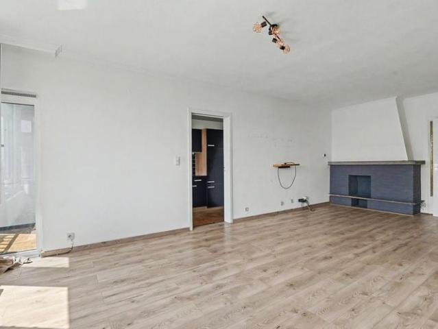 Appartement te huur in Kortrijk voor € 850 met 2 slaapkamers