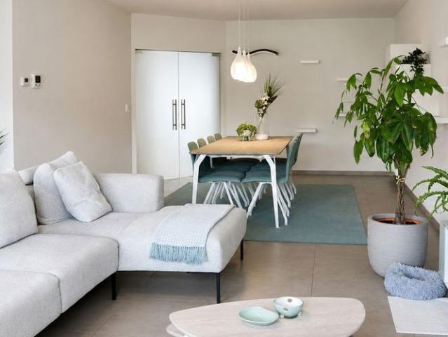 Appartement te huur in Kruibeke voor € 975 met 2 slaapkamers