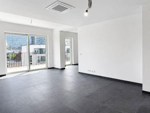Appartement te huur in Liège voor € 1.200 met 2 slaapkamers