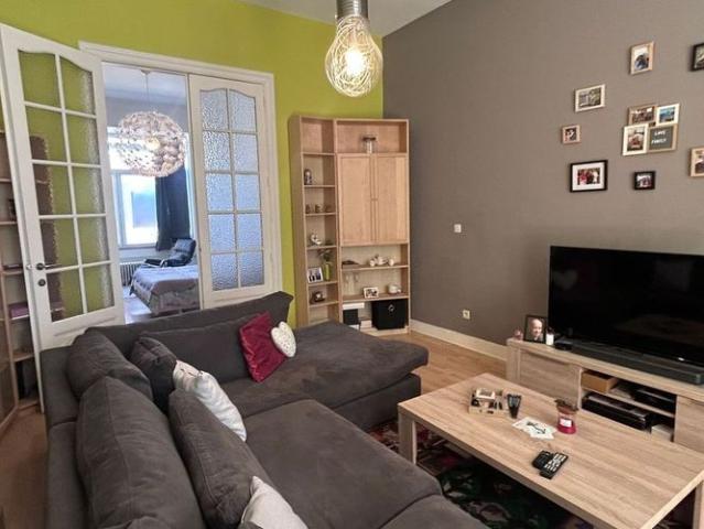 Appartement te huur in Liège voor € 750 met 1 slaapkamer