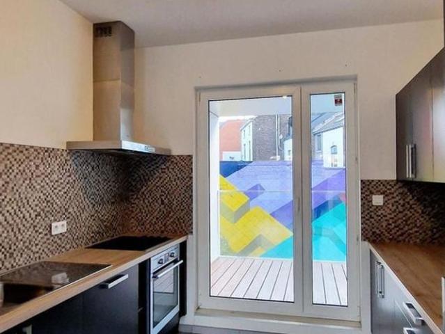 Appartement te huur in Liège voor € 970 met 2 slaapkamers