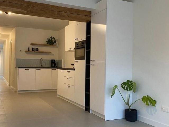 Appartement te huur in Lommel voor € 990 met 1 slaapkamer