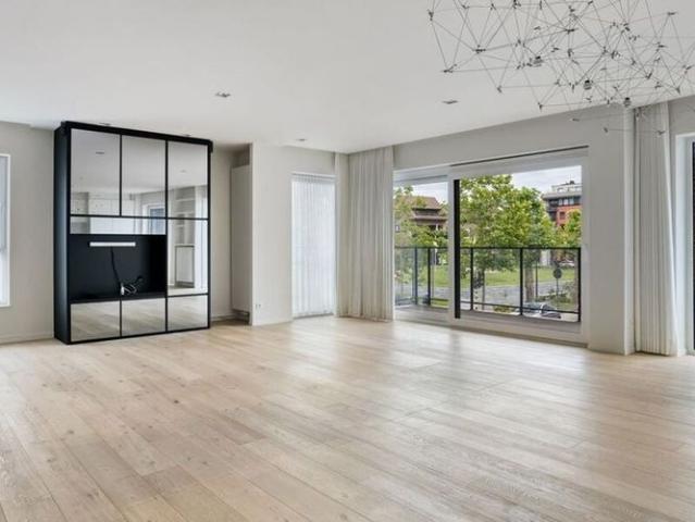 Appartement te huur in Roeselare voor € 1.105 met 2 slaapkamers