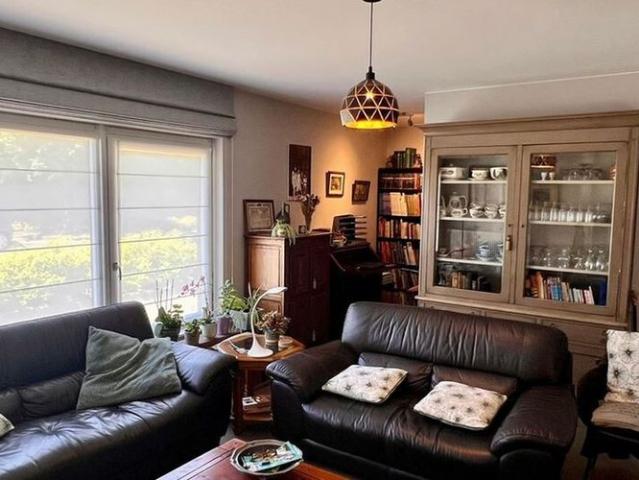 Appartement te huur in Ronse voor € 950 met 3 slaapkamers