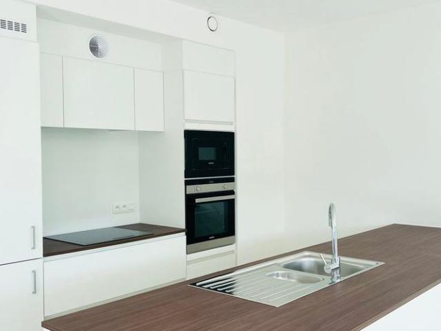 Appartement te huur in Schaarbeek voor € 1.500 met 2 slaapkamers
