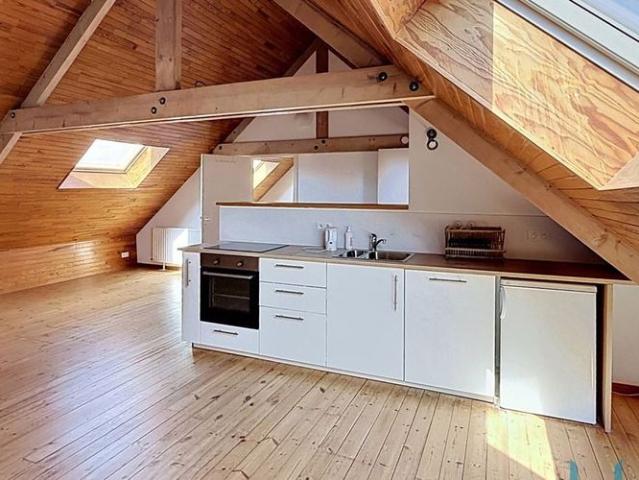 Appartement te huur in Sint Genesius Rode voor € 800 met 1 slaapkamer