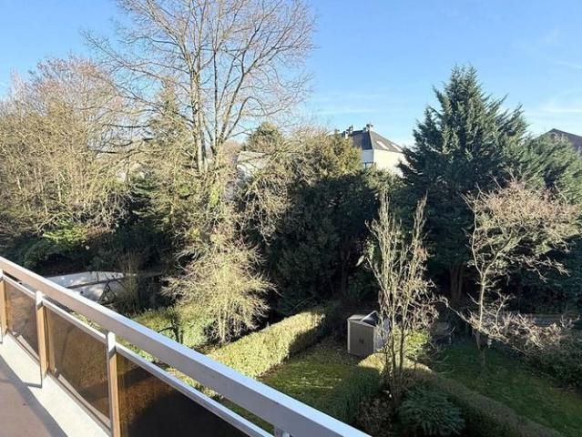 Appartement te huur in Sint Pieters Woluwe voor € 1.450 met 2 slaapkamers
