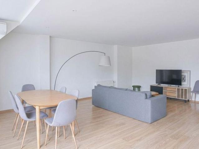 Appartement te huur in Sint Pieters Woluwe voor € 1.450 met 2 slaapkamers