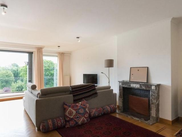 Appartement te huur in Sint Pieters Woluwe voor € 3.000 met 3 slaapkamers