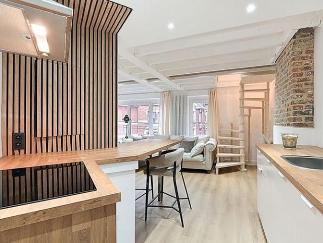 Appartement te huur in Tamines voor € 780 met 1 slaapkamer