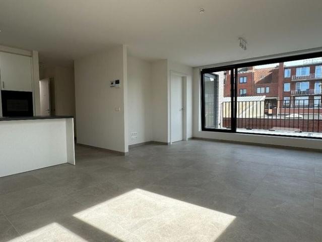 Appartement te huur in Torhout voor € 850 met 1 slaapkamer