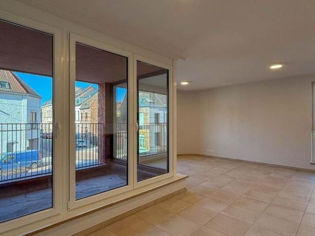 Appartement te huur in Tournai voor € 915 met 2 slaapkamers