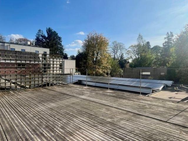Appartement te huur in Ukkel voor € 1.900 met 2 slaapkamers