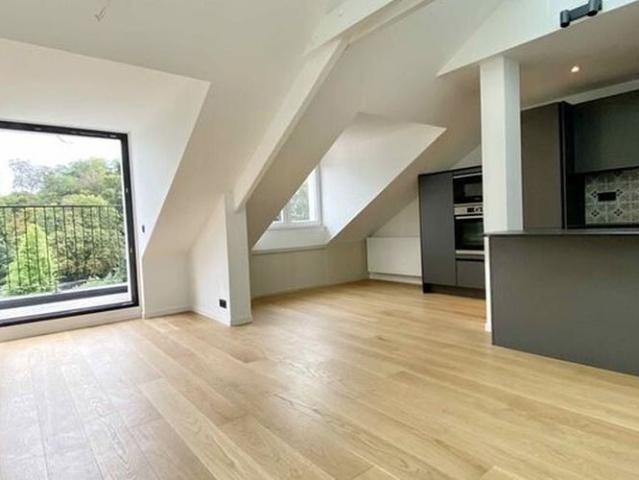 Appartement te huur in Ukkel voor € 1.250 met 2 slaapkamers