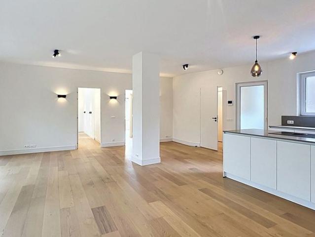 Appartement te huur in Vorst voor € 1.500 met 2 slaapkamers