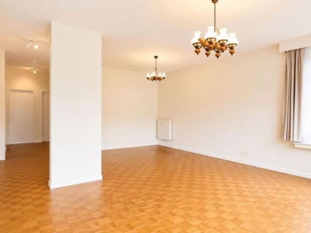 Appartement te huur in Wilrijk voor € 1.200 met 3 slaapkamers