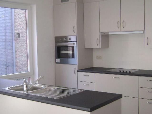 Appartement te huur in Zonnebeke voor € 800 met 3 slaapkamers